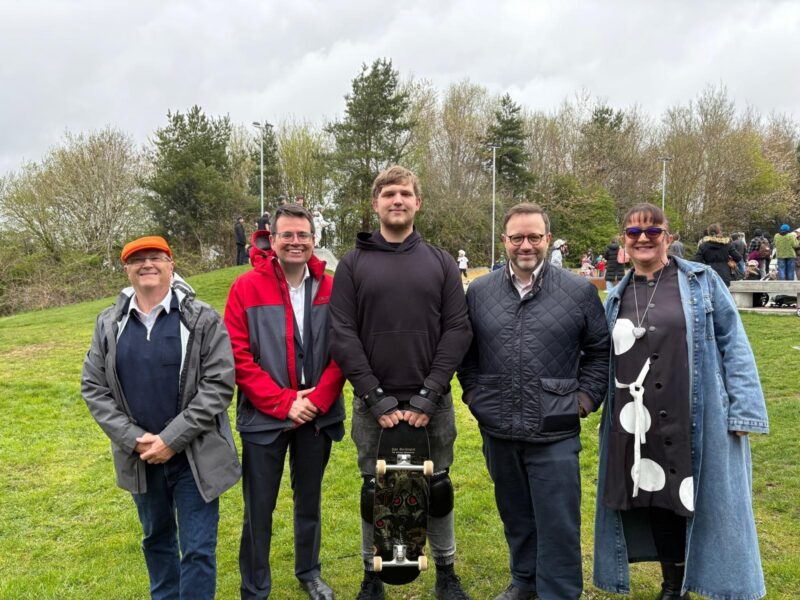 Chris Elmore MP with Cllr Huw David, Cllr Bill Kendall, Cllr Johanna Llewelyn-Hopkins and Bridgend College student, Ashton.